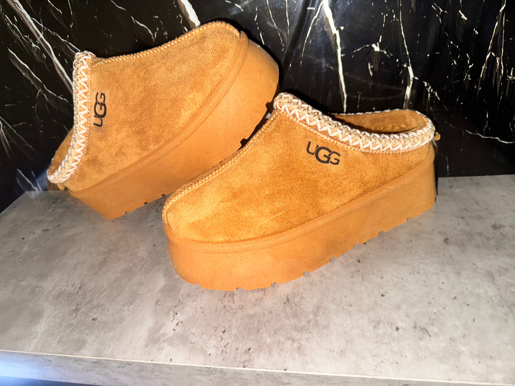UGG CAMEL 🐪