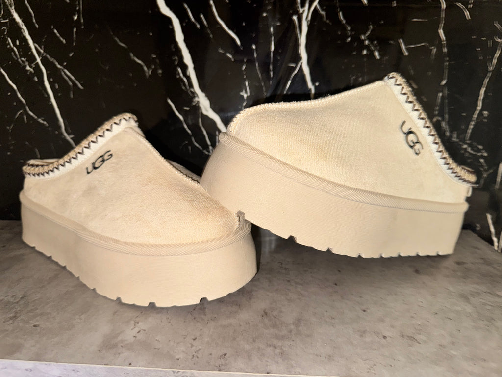 UGG slippers  cream